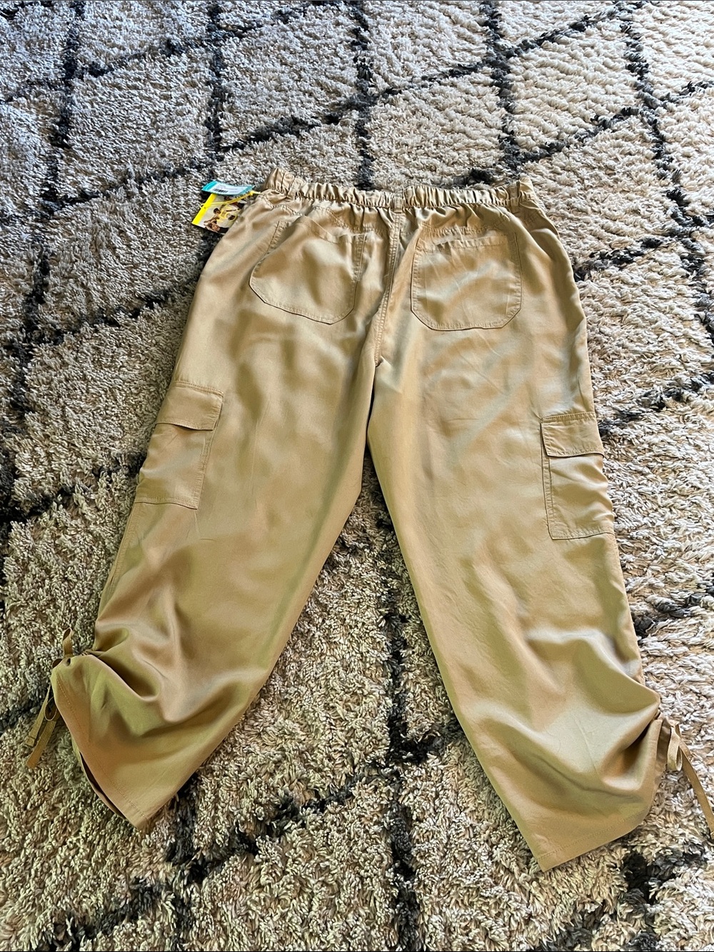 NWT One 5 One 151 Khaki Cargo Crop Pants Drawstring Hem Women’s XL - Picture 8 of 9